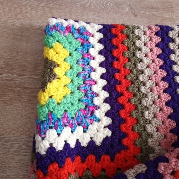 Crochet Afghan Blanket Retro Granny Square Bright Colors Knit Handmade - Picture 3 of 11